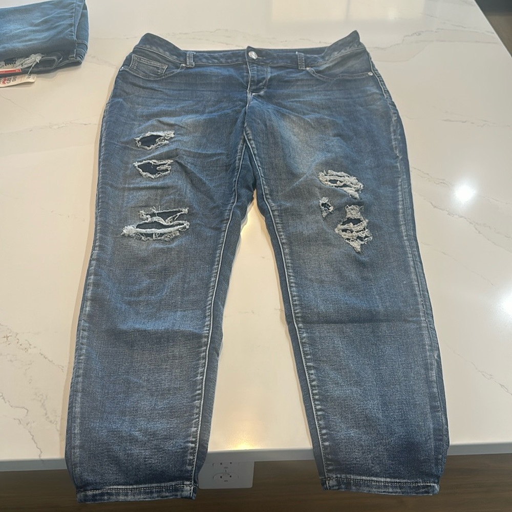 Maurice’s skinny distressed plus size jean